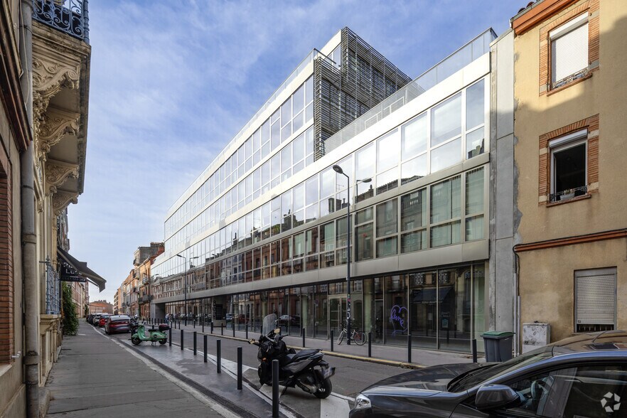8-10 Rue Des Trente-Six Ponts, Toulouse à louer - Photo de l’immeuble – Image 2 sur 2