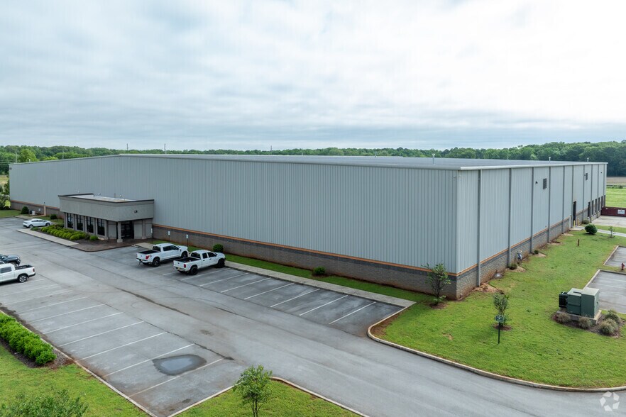5059 Endeavor Way, Tanner, AL à louer - Photo de l’immeuble – Image 2 sur 6