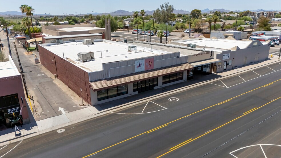 313 E Monroe Ave, Buckeye, AZ à louer - Photo de l’immeuble – Image 1 sur 5