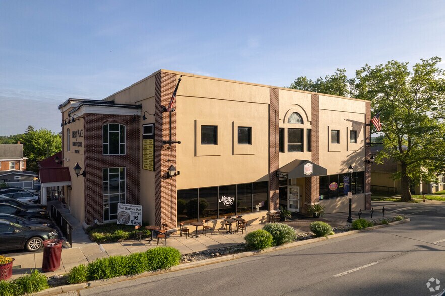 148 W State St, Kennett Square, PA à louer - Photo de l’immeuble – Image 2 sur 4
