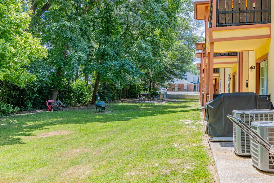 1810 N Pacific St, Mineola, TX à vendre - Photo de l’immeuble – Image 3 sur 21