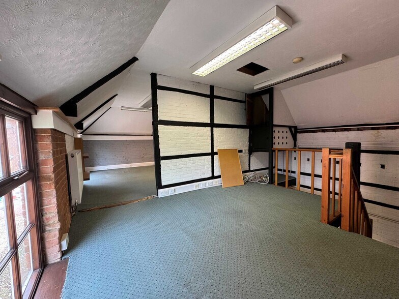 7 Winchester St, Botley à louer - Photo de l’immeuble – Image 2 sur 9