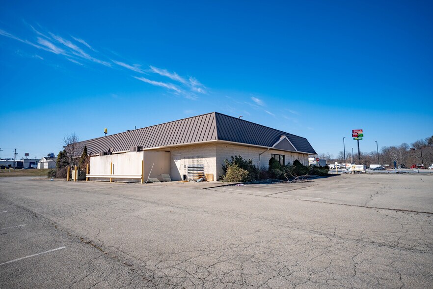 206 Wilson Rd, Bentleyville, PA à vendre - Photo de l’immeuble – Image 2 sur 5