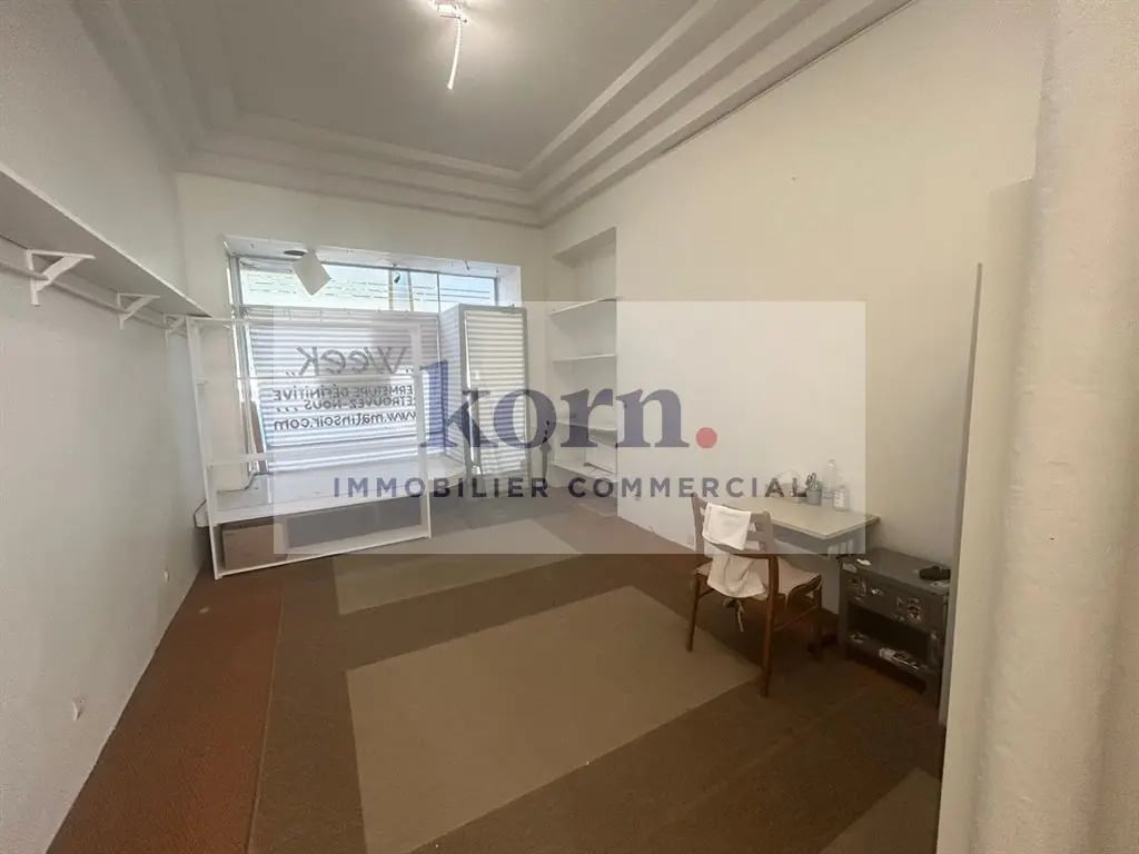 Local commercial dans Paris à louer Photo intérieure– Image 1 sur 6