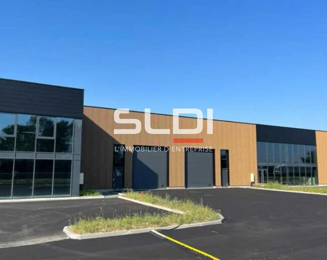 Plus de détails pour Rue Du Vauzel, Ambérieux - Local d'activités à louer