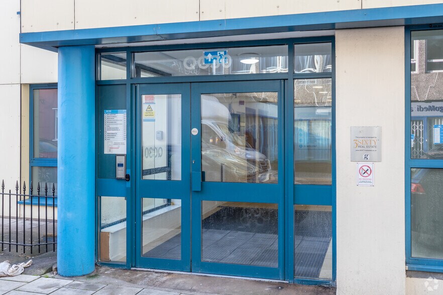 30 Queen Charlotte St, Bristol à vendre - Photo de l’immeuble – Image 2 sur 16