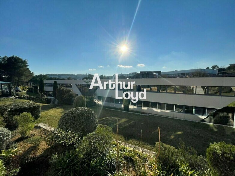 300 Rue Du Vallon, Valbonne à louer - Photo de l’immeuble – Image 2 sur 8
