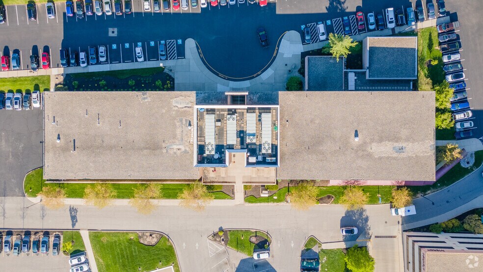 8000 Five Mile Rd, Cincinnati, OH à louer - Aérien – Image 3 sur 4