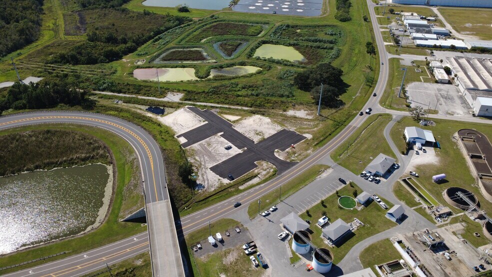 0 Recker Highway portefeuille de 3 biens à vendre sur LoopNet.fr - Photo de l’immeuble – Image 3 sur 7