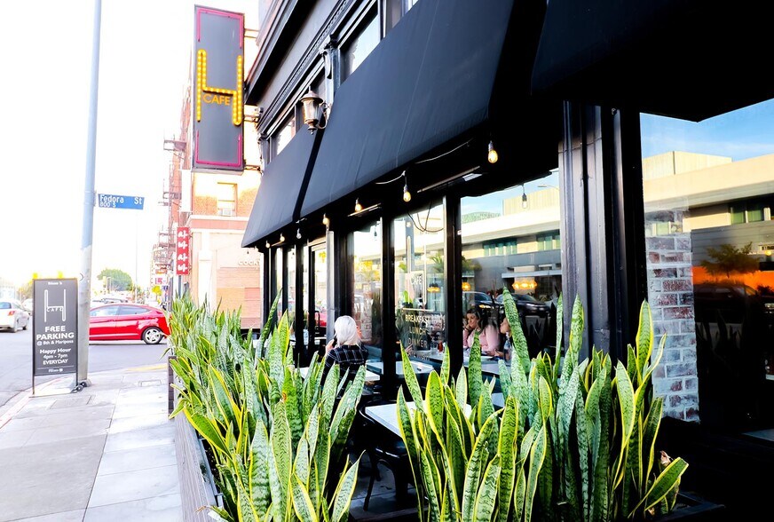 3206 W 8th St, Los Angeles, CA à vendre - Photo de l’immeuble – Image 3 sur 20