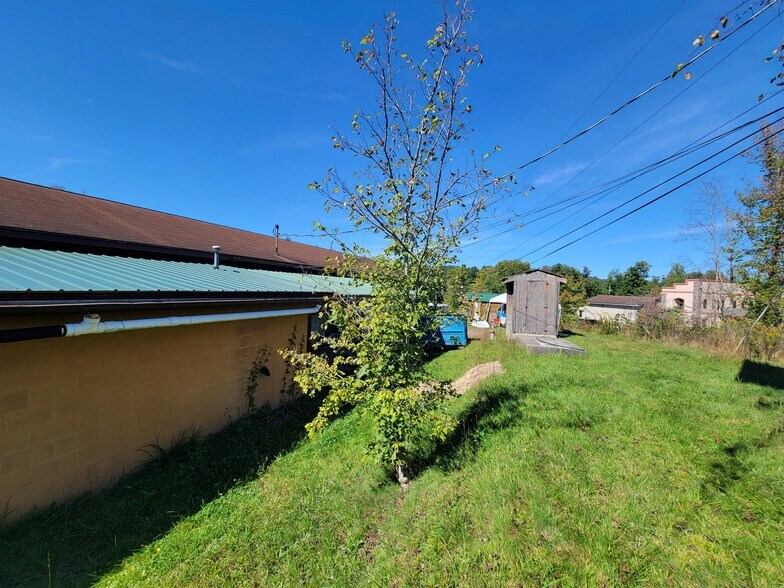 414 Milroy Grose, Lansing, WV à vendre - Photo de l’immeuble – Image 2 sur 34
