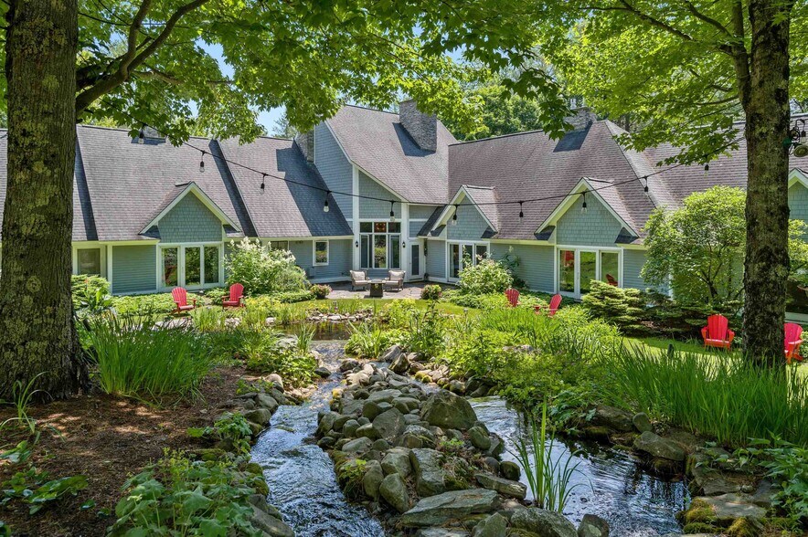 89 Houston Farm Rd, Stowe, VT à vendre - Photo de l’immeuble – Image 3 sur 27