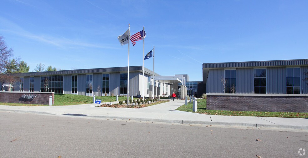 1901 Romence Road Pky, Portage, MI à louer - Photo de l’immeuble – Image 2 sur 14