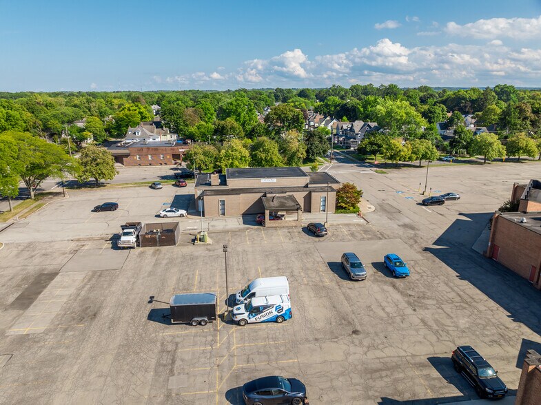 300 Main St, East Rochester, NY à louer - Photo de l’immeuble – Image 3 sur 36