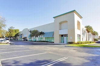 2100 SW 2nd St, Pompano Beach, FL à louer Photo de l’immeuble– Image 1 sur 1