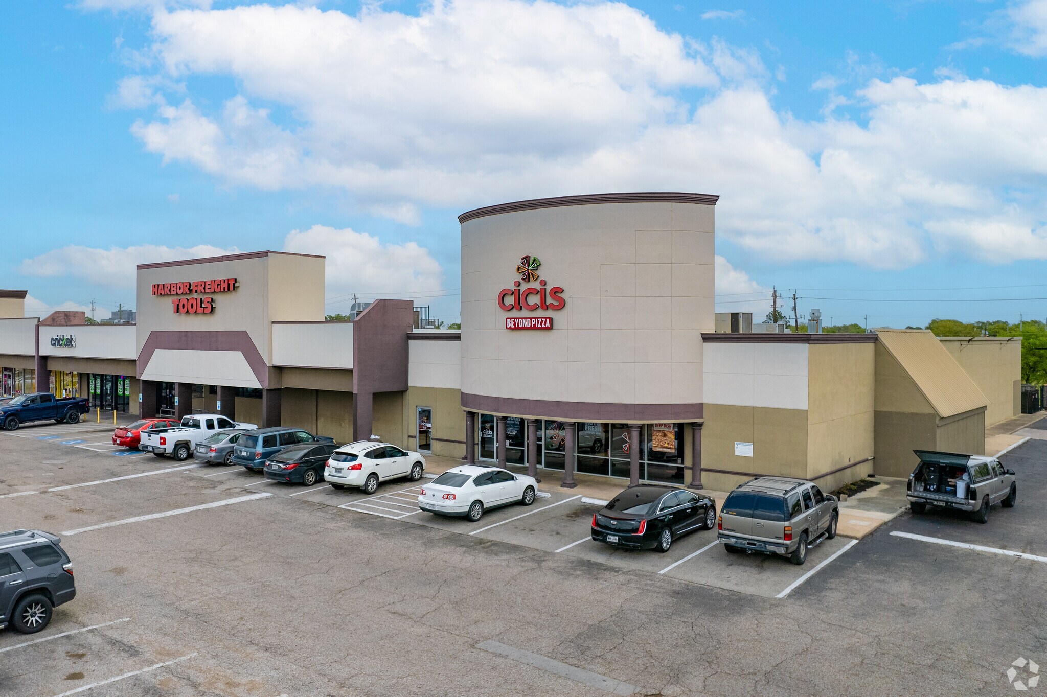 10822-10962 N I-45, Houston, TX à louer Photo de l’immeuble– Image 1 sur 6