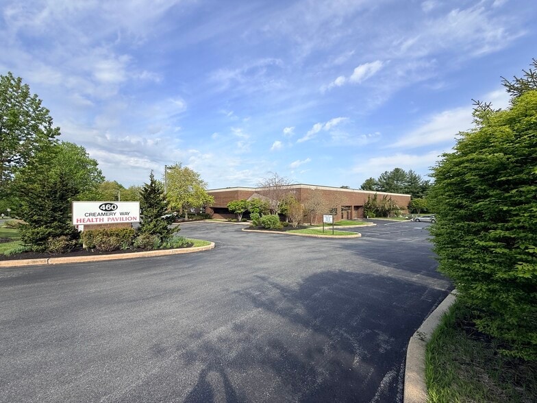 460 Creamery Way, Exton, PA à louer - Photo principale – Image 1 sur 9