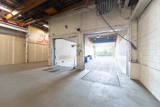 2650 W Fulton St, Chicago, IL à louer Photo intérieure– Image 1 sur 9