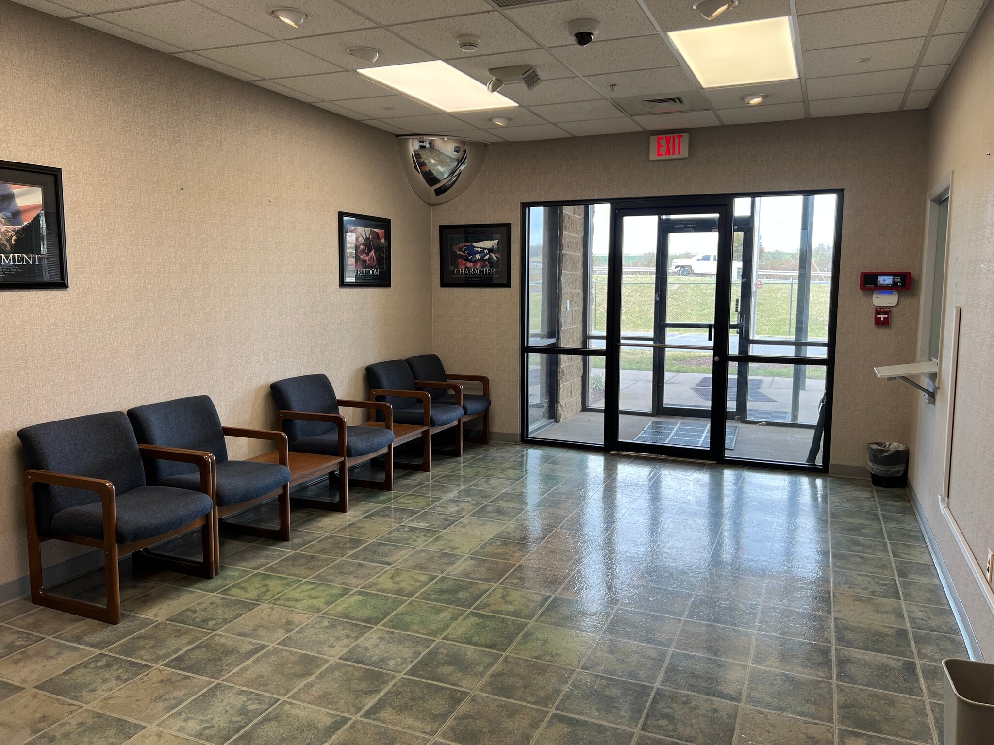 3900 Early Rd, Harrisonburg, VA à louer Photo de l’immeuble– Image 1 sur 17