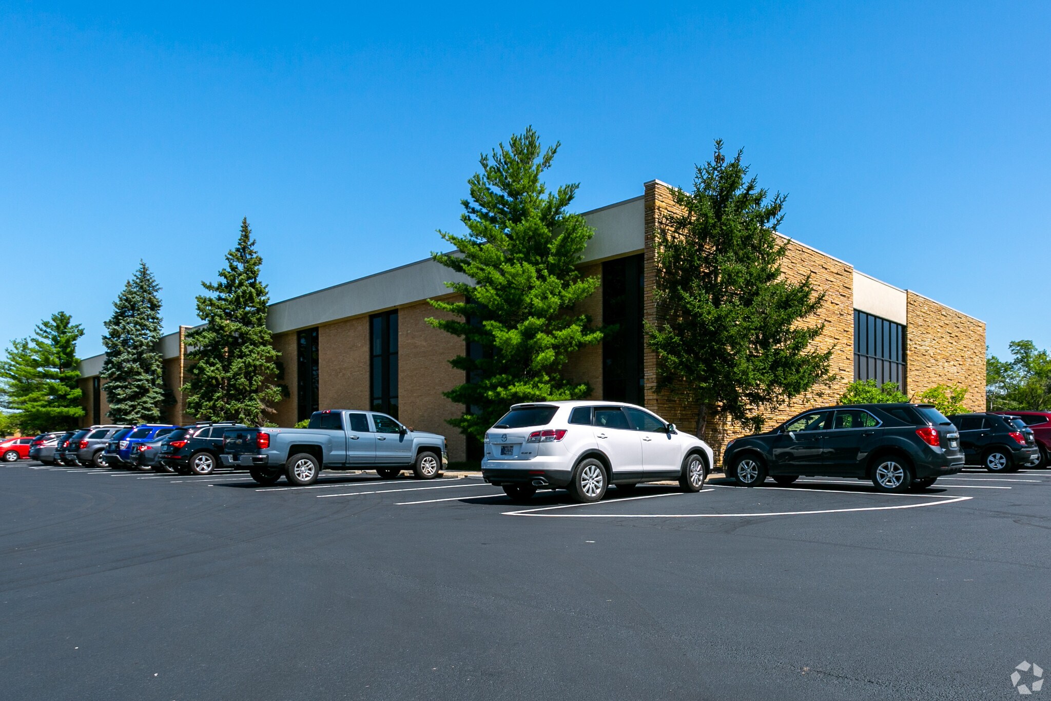 6435 W Castleway Dr, Indianapolis, IN à louer Photo principale– Image 1 sur 8