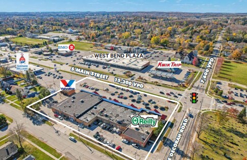 805-827 S Main St, West Bend, WI à louer - Aérien – Image 2 sur 6