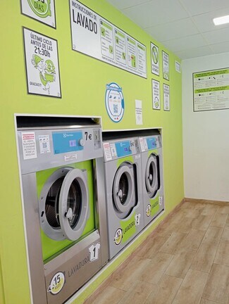 Plus de détails pour Local commercial à louer