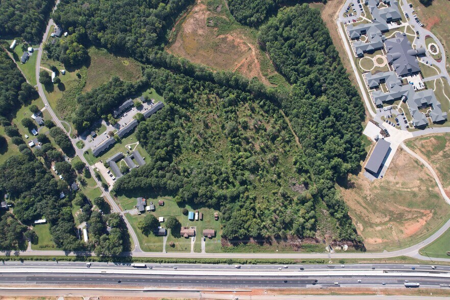 Hampshire Dr, Gaffney, SC à louer - Photo de l’immeuble – Image 3 sur 17