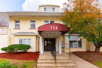 Plus de détails pour 714-720 Broadway, Paterson, NJ - Bureau/Médical à louer