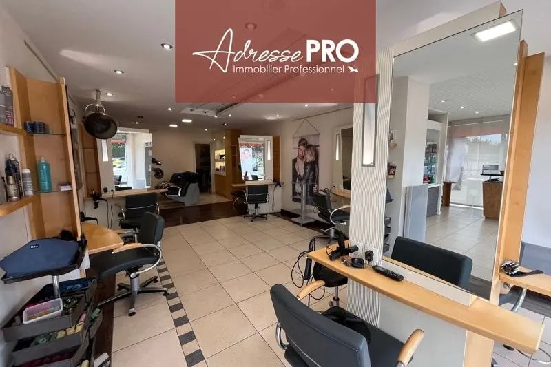 Local commercial dans Guilers à vendre - Photo de l’immeuble – Image 2 sur 4