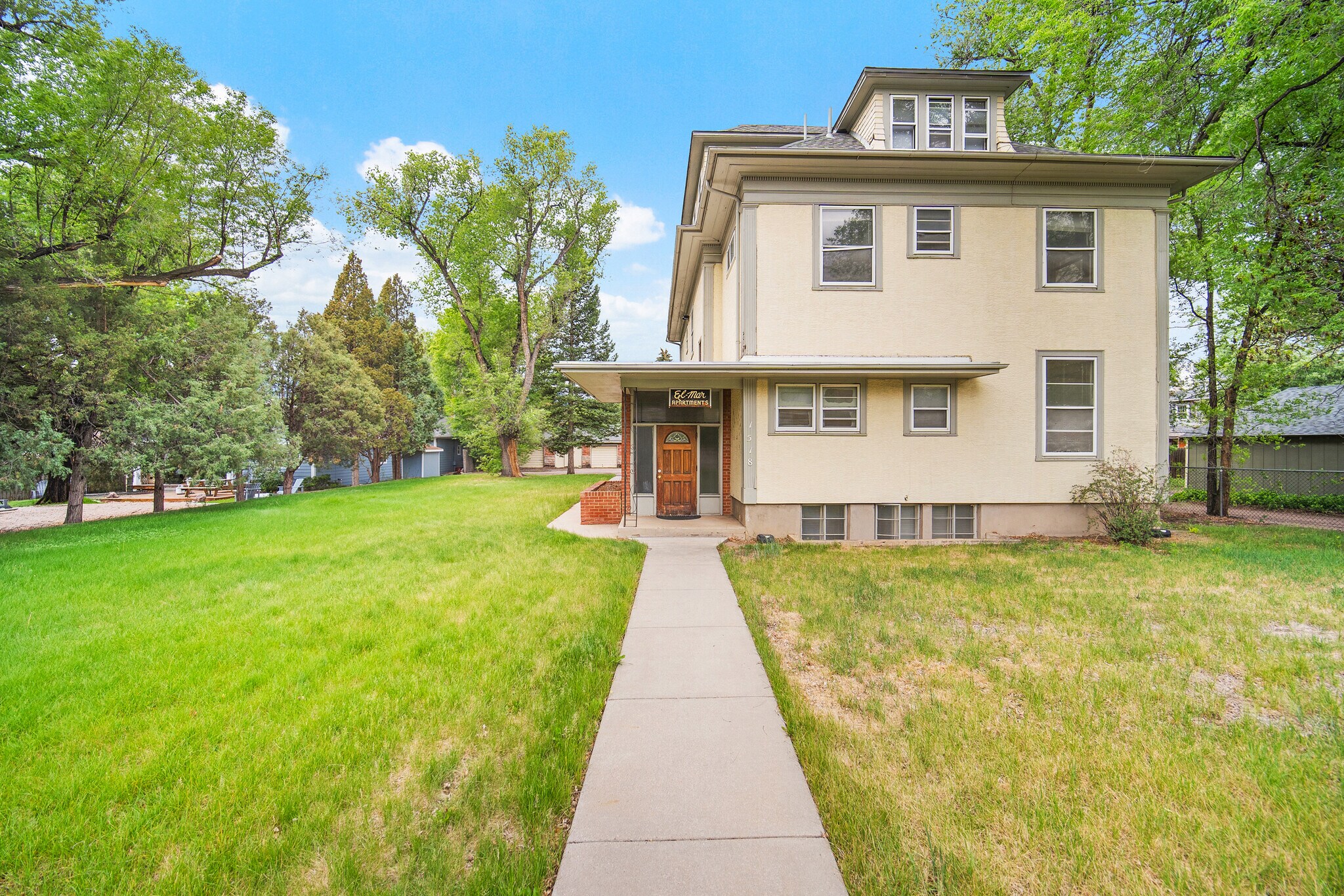 1518 N Wahsatch Ave, Colorado Springs, CO à vendre Photo de l’immeuble– Image 1 sur 101