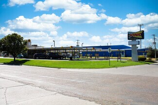 Plus de détails pour 451 E Oklahoma Ave, Ulysses, KS - Local commercial à vendre