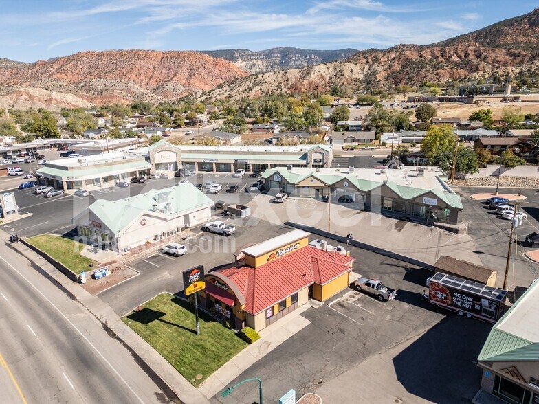 579 S Main St, Cedar City, UT à vendre - Photo de l’immeuble – Image 2 sur 4