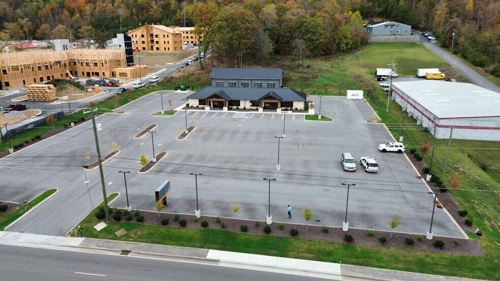 1501 Callahan Dr, Knoxville, TN à vendre - Photo de la construction – Image 3 sur 8