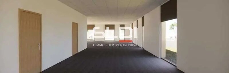 Local d’activités dans Rillieux-la-Pape à louer - Photo de l’immeuble – Image 3 sur 4