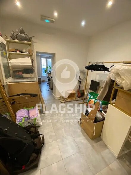Local commercial dans Levallois-Perret à louer - Photo de l’immeuble – Image 3 sur 3