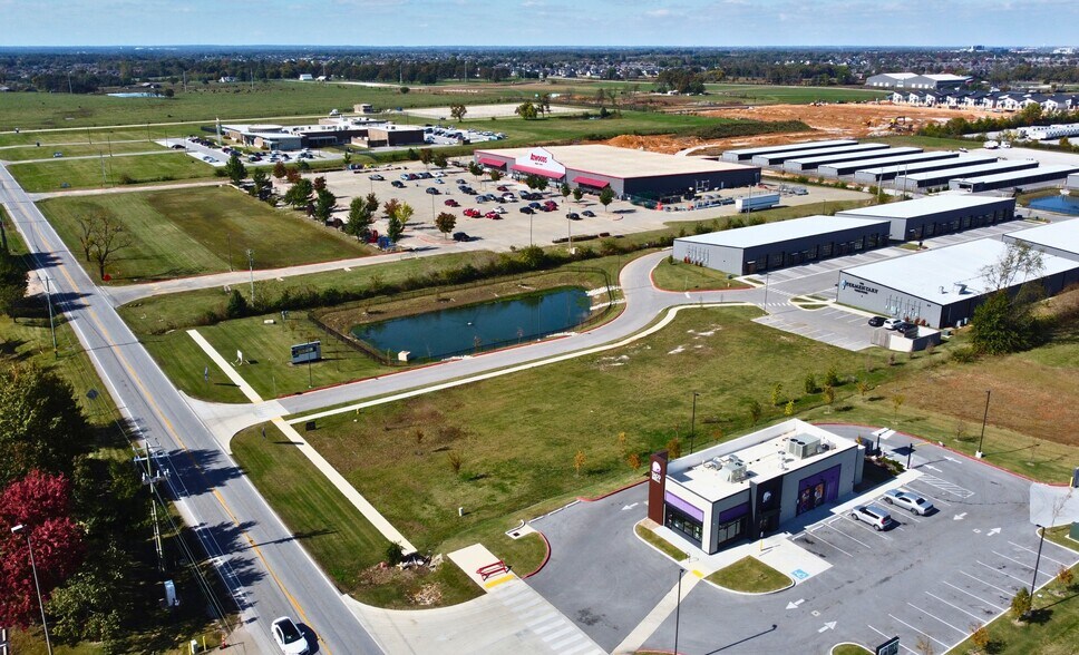 W Monroe Ave, Lowell, AR à vendre - Photo de l’immeuble – Image 2 sur 8