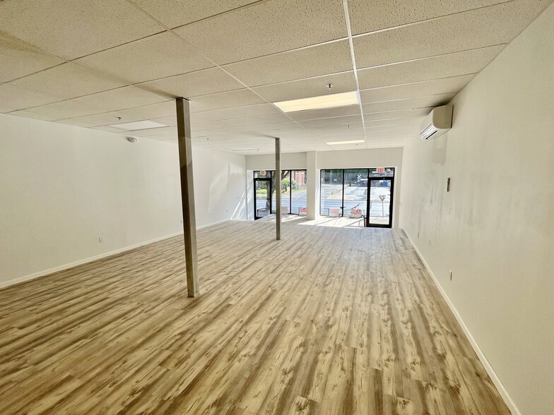 825 Main St, Honesdale, PA à louer - Photo de l’immeuble – Image 3 sur 4
