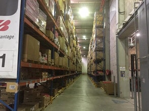 Industriel/Logistique dans Herblay-sur-Seine à louer Photo intérieure– Image 2 sur 3