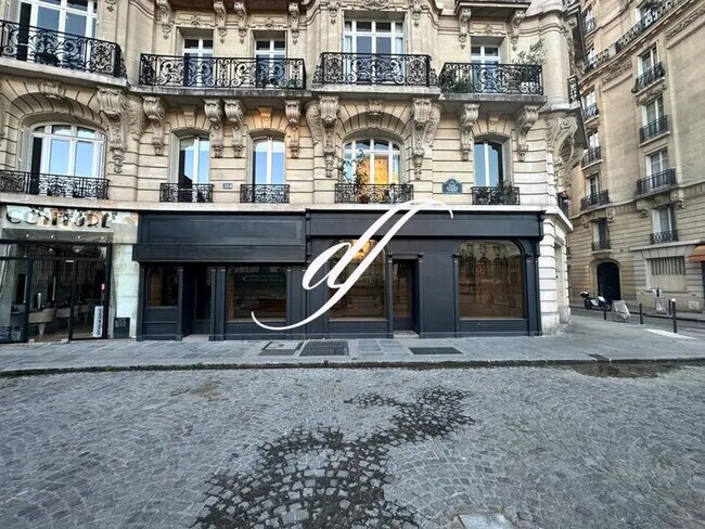 Plus de détails pour Local commercial à vendre