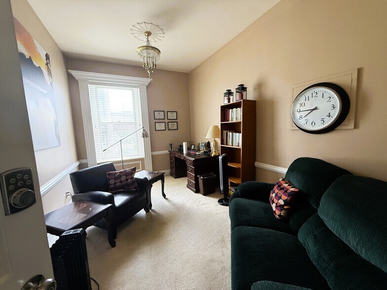 106 Wellington Pl, Cincinnati, OH à louer - Photo intérieure – Image 2 sur 15