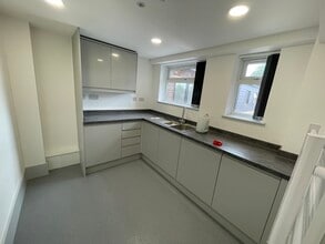 83-99 High St, Marlow à louer Photo intérieure– Image 2 sur 3