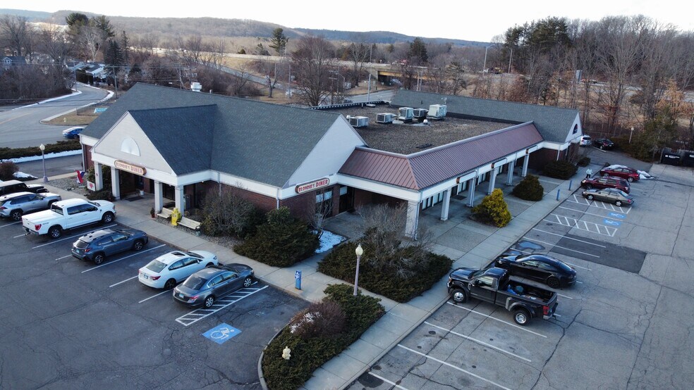 60 Cantor Dr, Willimantic, CT à louer - Photo de l’immeuble – Image 3 sur 4