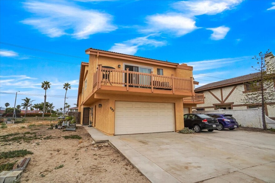 941-943 Dunes St, Oxnard, CA à vendre - Photo de l’immeuble – Image 3 sur 4