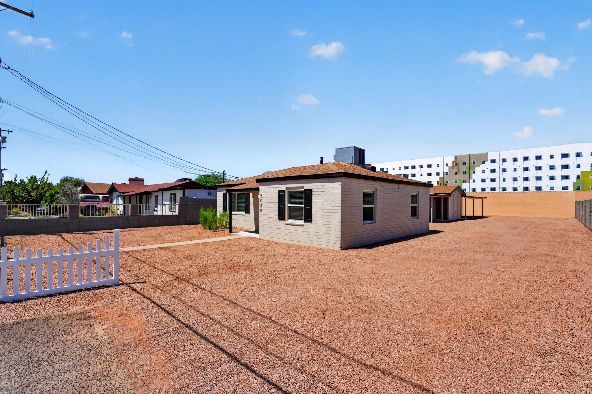 5038 N 18th Ave, Phoenix, AZ à vendre Photo de l’immeuble– Image 1 sur 107