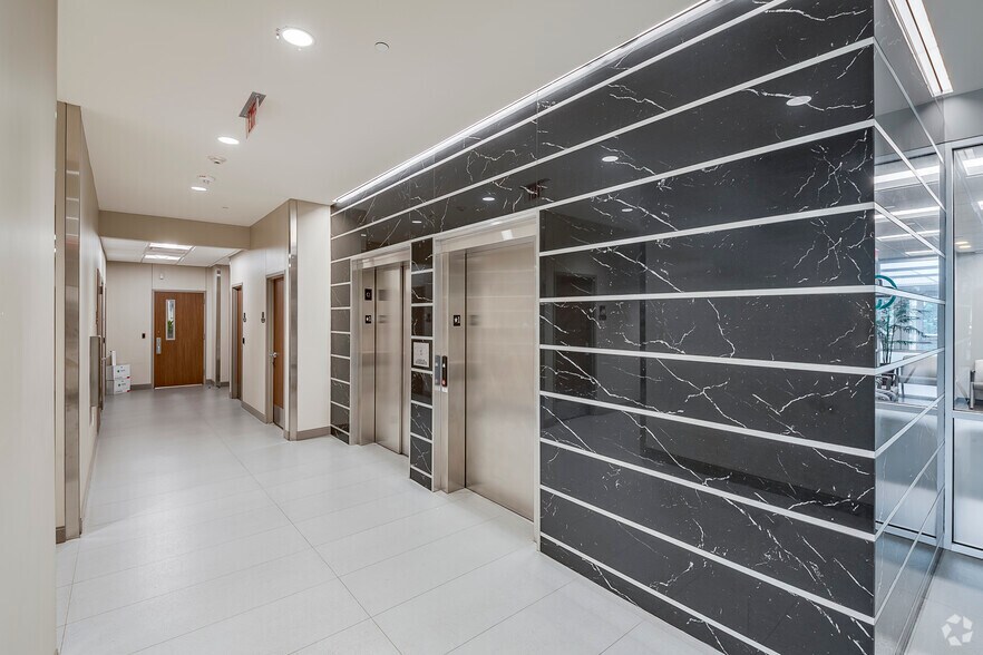 1120 Raintree Cir, Allen, TX à louer - Photo de l’immeuble – Image 3 sur 20