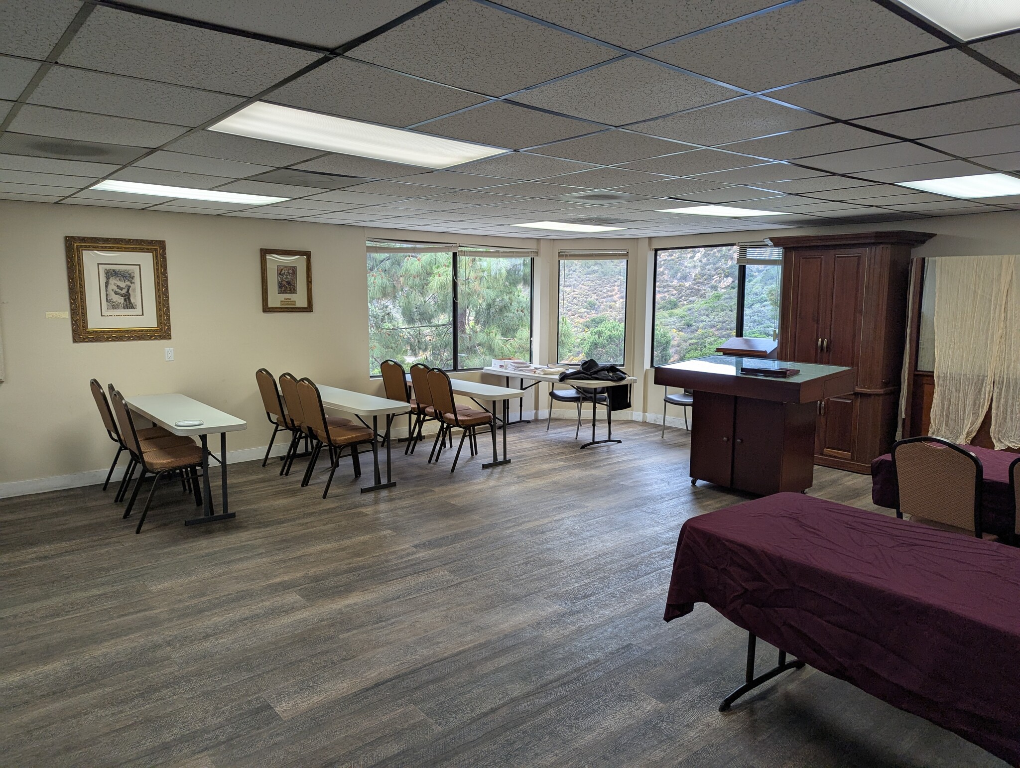 7290 Navajo Rd, San Diego, CA à louer Photo de l’immeuble– Image 1 sur 5