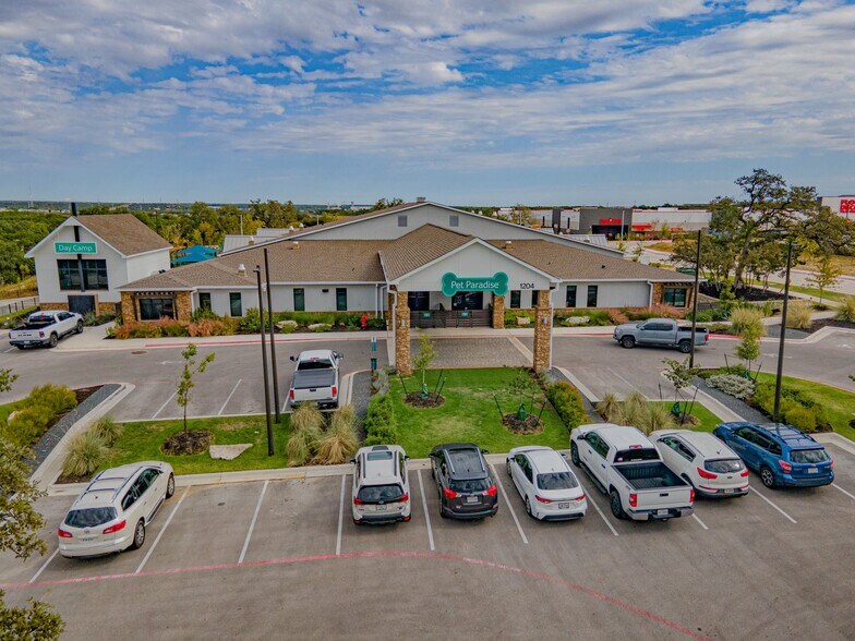 1204 Arrow Point Dr, Cedar Park, TX à vendre - Photo de l’immeuble – Image 2 sur 5