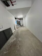 738 Grand St, Brooklyn, NY à louer Photo intérieure– Image 2 sur 9