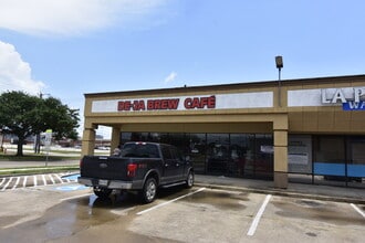 1101-1139 S Broadway St, La Porte, TX à louer Photo intérieure– Image 2 sur 25