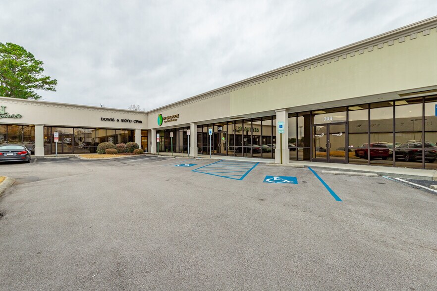 7053 McCutcheon Rd, Chattanooga, TN à vendre - Photo de l’immeuble – Image 2 sur 14